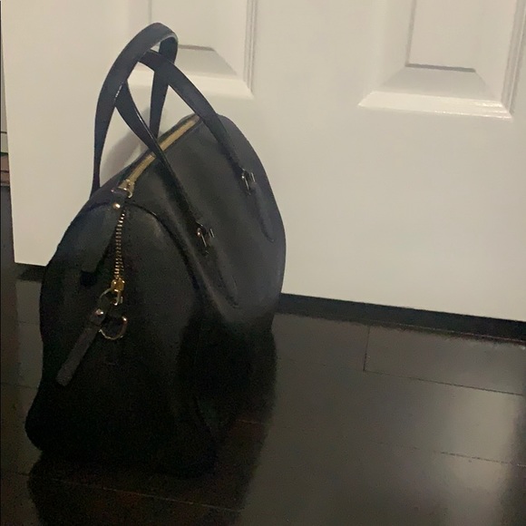 Authentic KATE SPADE purse - Picture 2 of 7